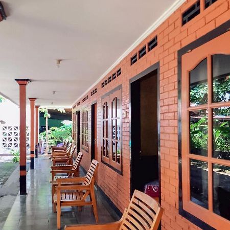 Oka Homestay Mitra Reddoorz Mataram Kültér fotó