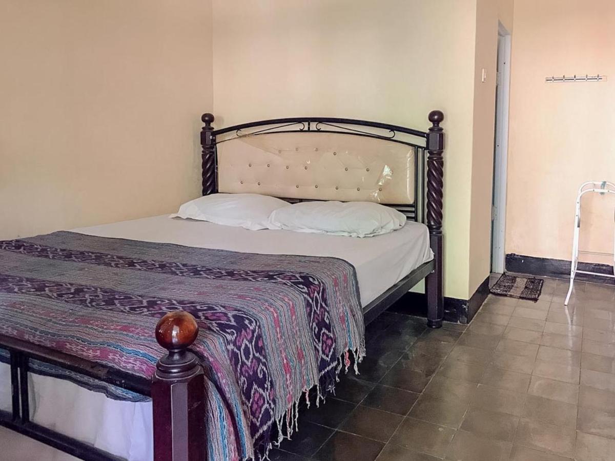 Oka Homestay Mitra Reddoorz Mataram Kültér fotó