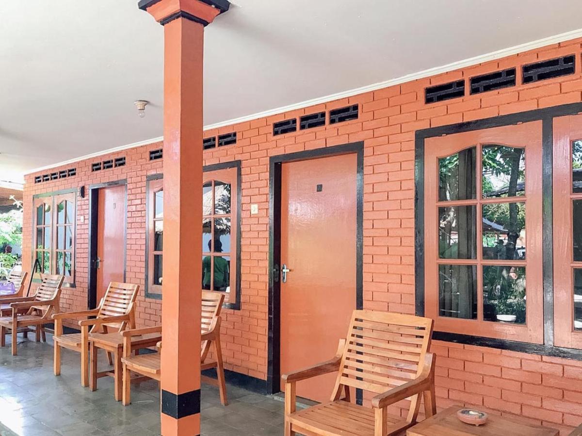 Oka Homestay Mitra Reddoorz Mataram Kültér fotó
