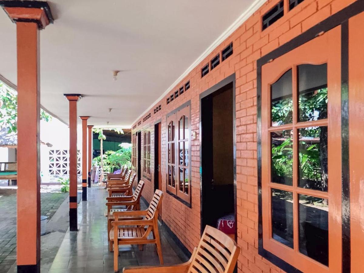 Oka Homestay Mitra Reddoorz Mataram Kültér fotó